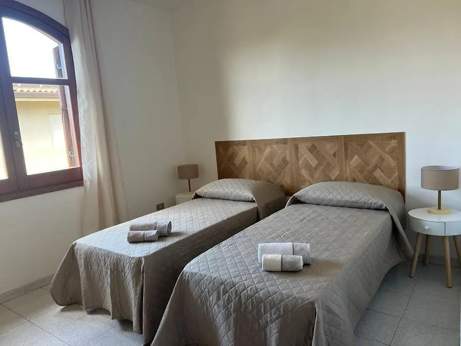 Appartement Appartamento A 2 Minuti Dal Mare Àrbatax Italië